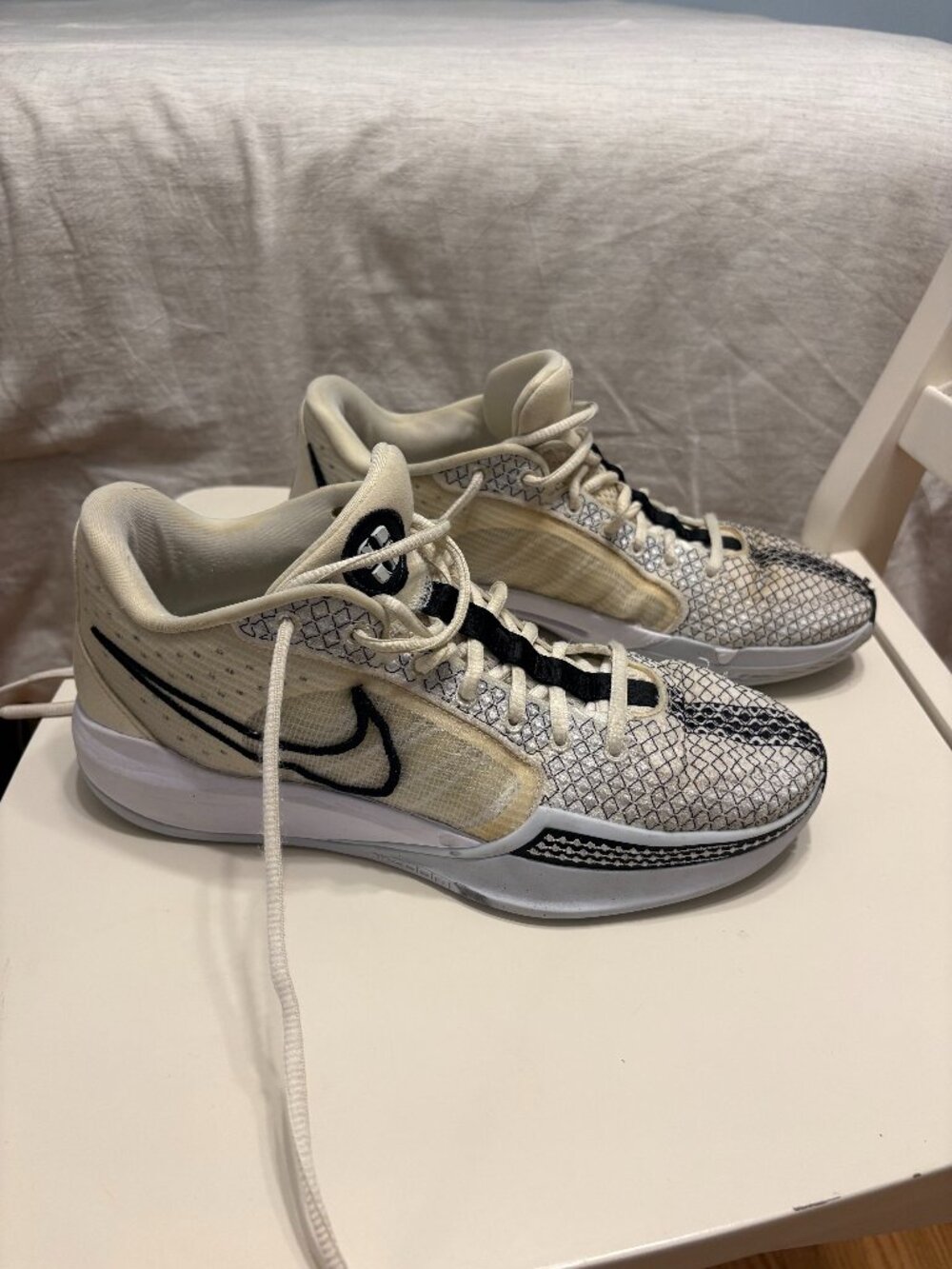 Nike Sabrina 1 Basketball Shoes Black White Women’s 9.5